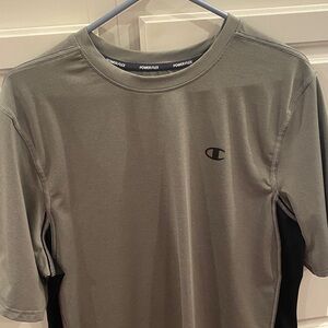 Champion Men's Gray and Black Short Sleeve Tee